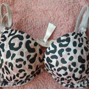 New Listing!! Pre-Loved PINK Victoria's Secret Push-Up Bra- 34C